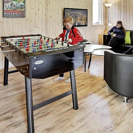18 Person In Feriehus Bogense