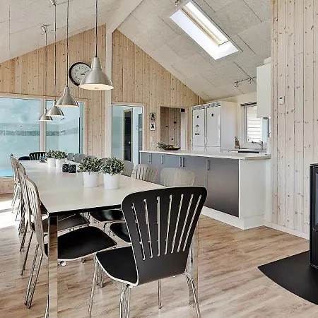 Feriehus 18 Person In