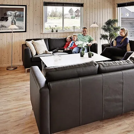 Luxury Pool Retreat By Sea - By Traum Bogense